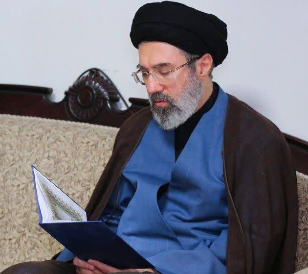 دستور رهبر معظم انقلاب اسلامی به ادامه خدمت منصوبان رهبر شهید بر اساس احکام و تدابیر سابق