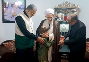ابلاغ سلام تولیت آستان قدس رضوی به خانواده شهید محمد قدرتی در ساری