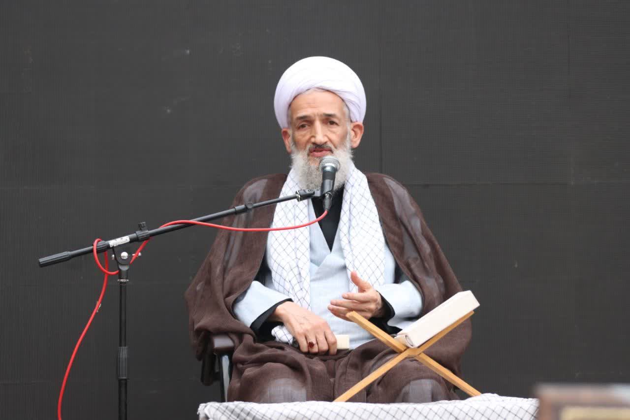 آیت الله محمدی لائینی: تربیت غربی خطرناک‌ترین فسادِ امروز است؛ آموزش‌وپرورش در خط مقدم مبارزه