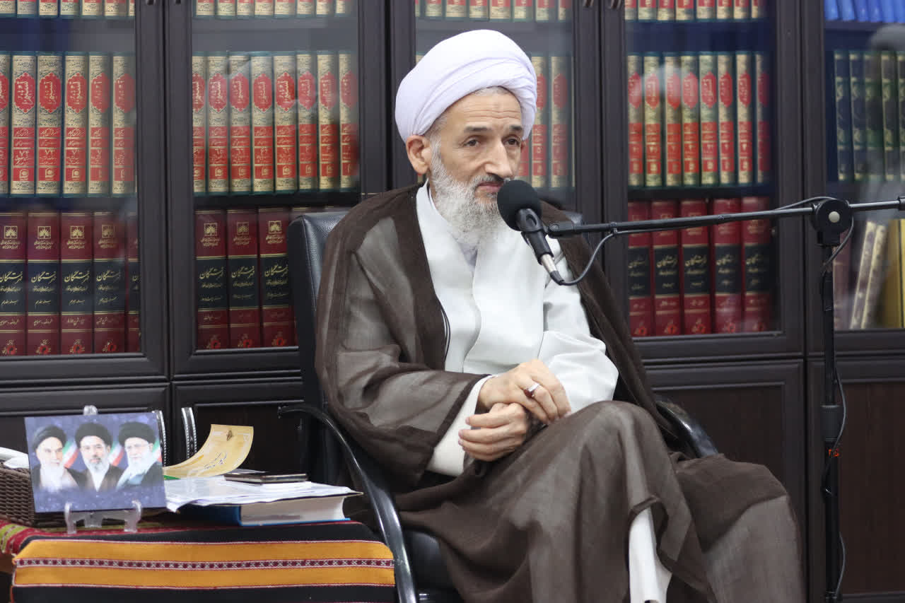 آیت‌الله محمدی‌لائینی: اعتماد مردم سرمایه اصلی روحانیت است؛ روحانیون نباید منفعل باشند
